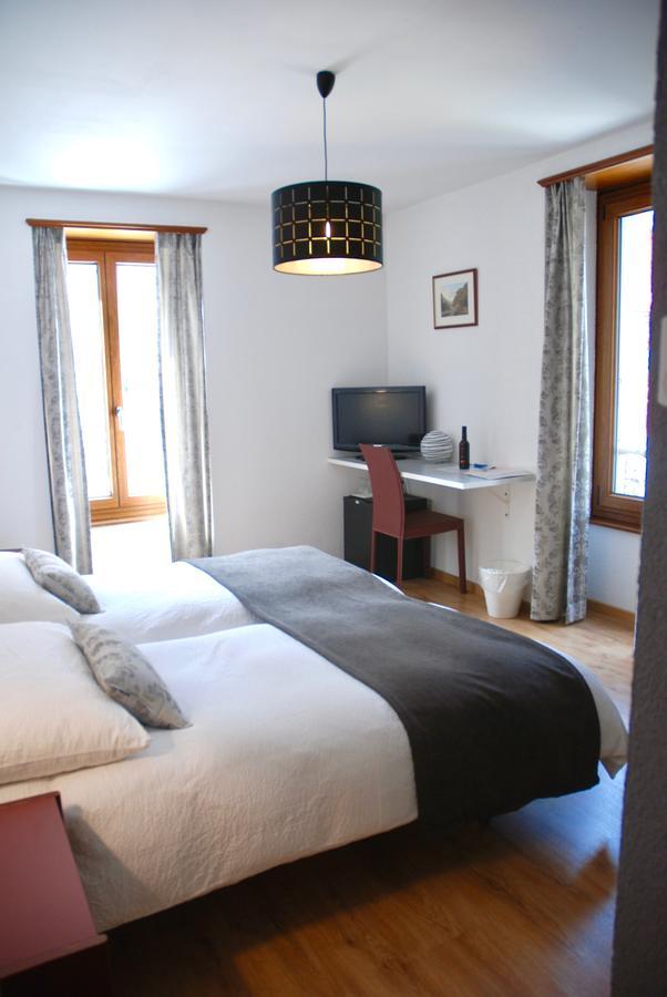 La Dent-Du-Midi Hotel & Restaurant Saint-Maurice Kültér fotó